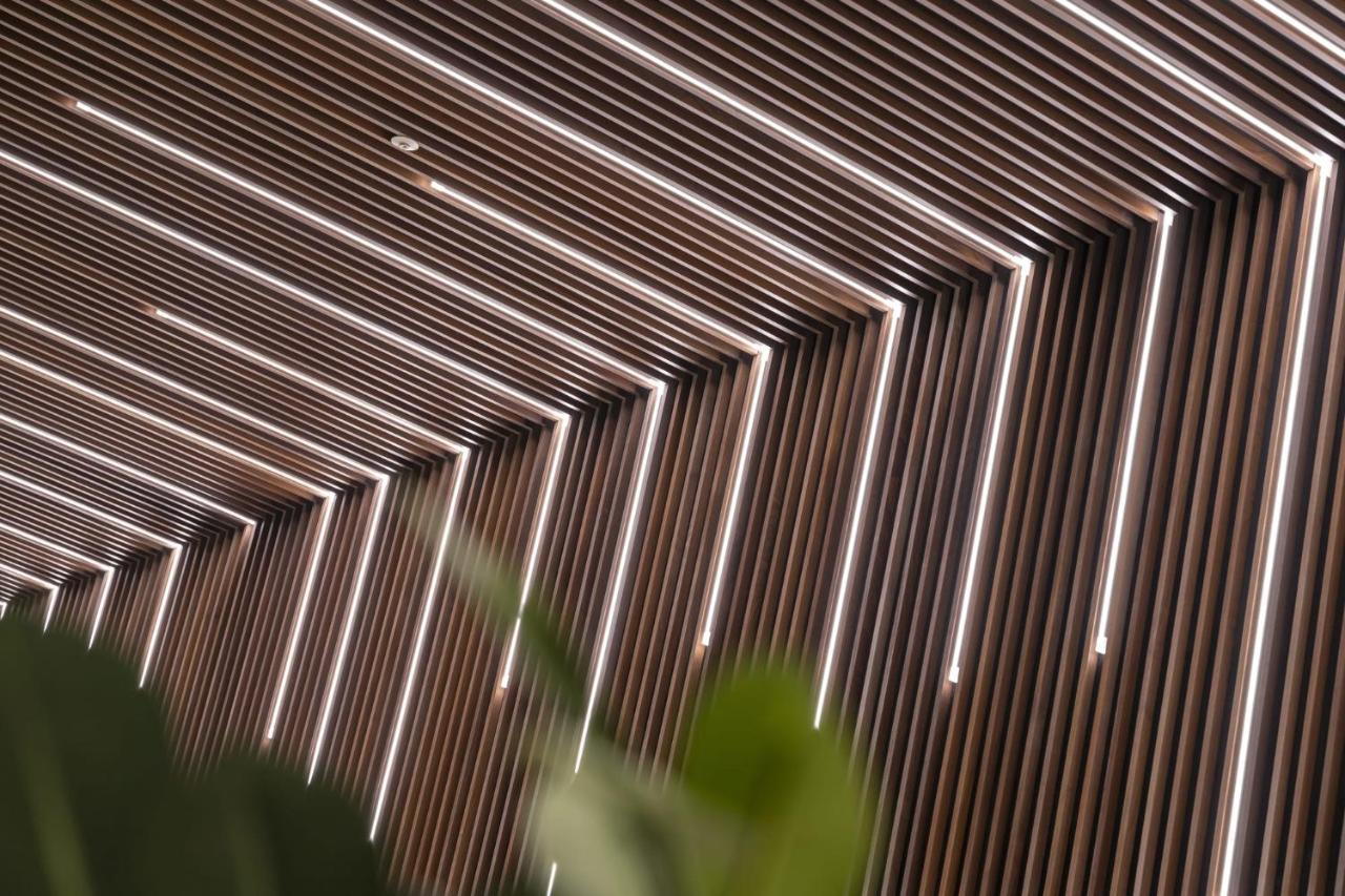 Апарт-отель Coppermaker Square In Stratford Лондон